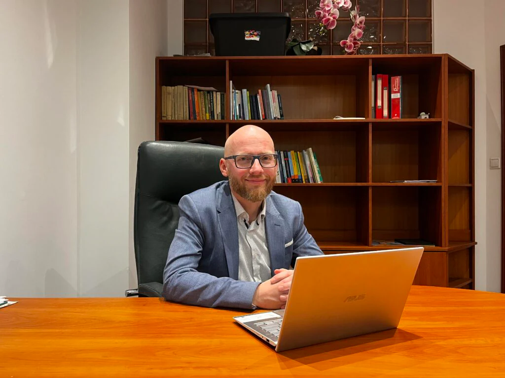 Portret: dr Dominik Borawski